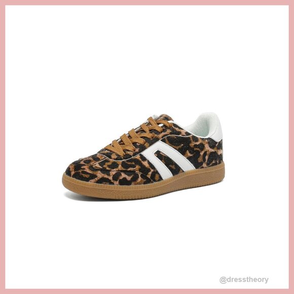 Women's Retro Sneakers with Gum Sole Lace Detail Anti-Slip